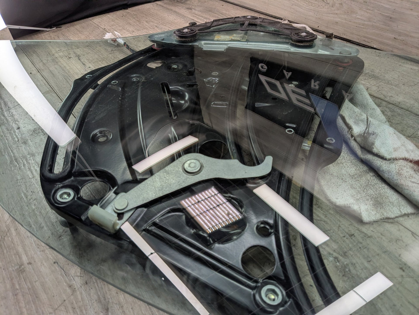 2009-2017 Mercedes-Benz E550 E-Class A207 Rear Left Driver Window Glass Regulator w/ Motor A2076701503