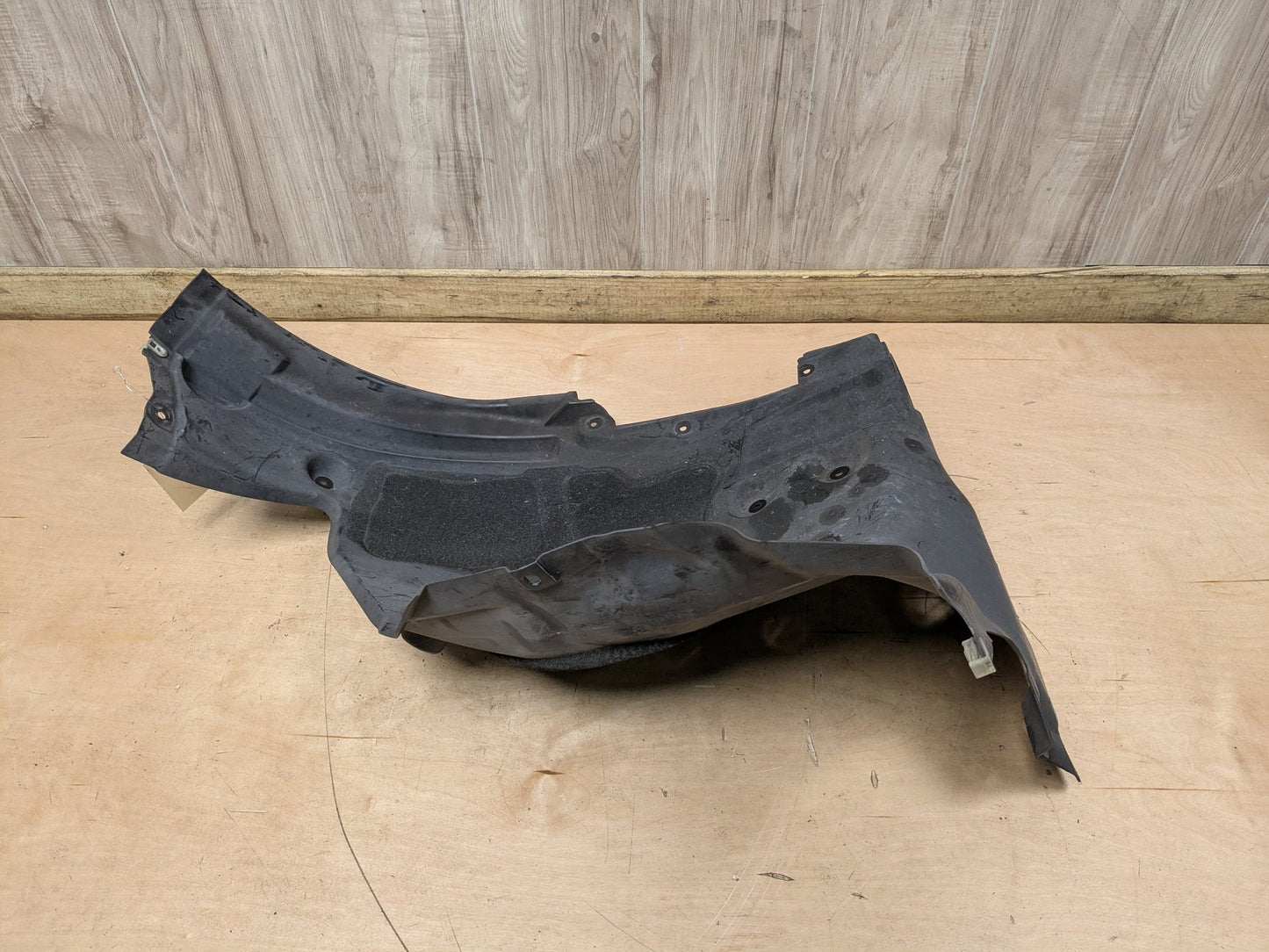 OEM BMW G30 530 540 M550 M SPORT Front Left Driver Fender Liner Splash Shield