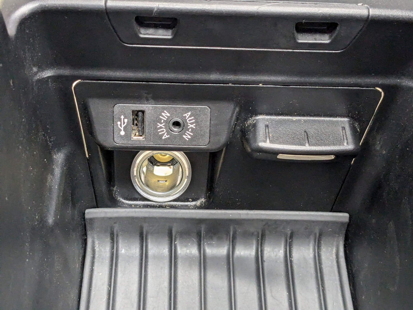 BMW   Center Console Armrest Arm Rest 9288762