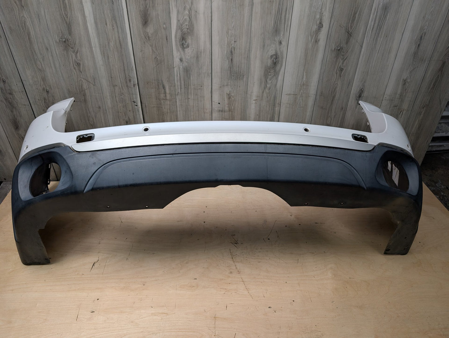 *14-18 OEM BMW F15 X5 Rear Bumper Cover PDC Holes w/ Diffuser N55 N57 White MINERALWEISS METALLIC (A96)