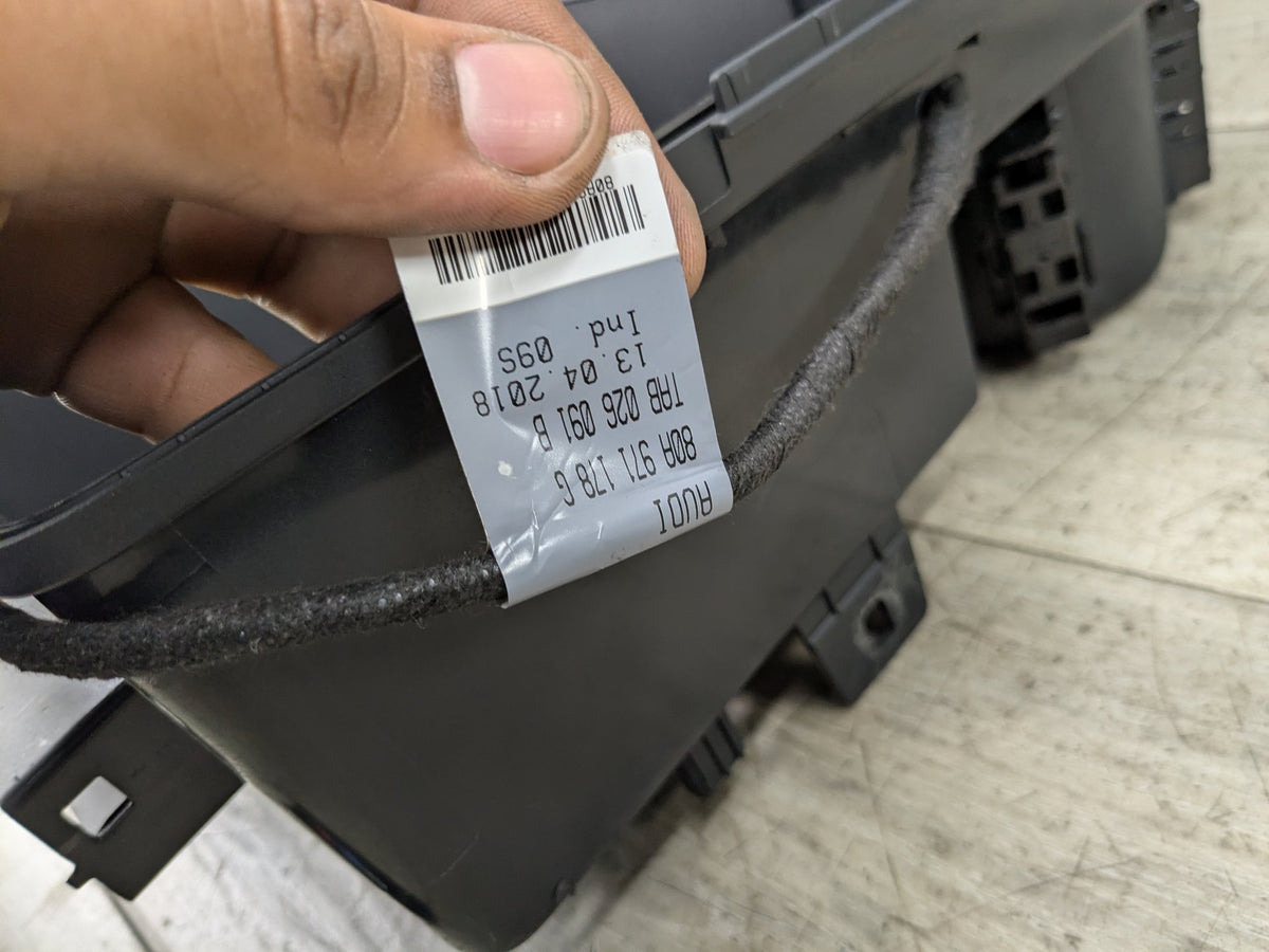 18-24 OEM AUDI Q5 SQ5 Front Center Console Cup Holder Storage Compartment