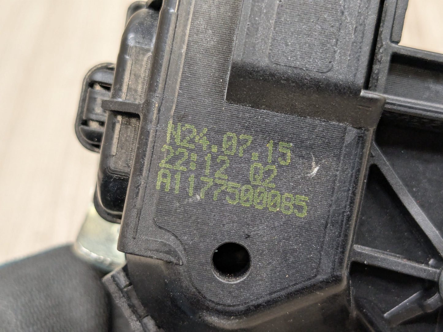 2015-2021 Mercedes-Benz C43 W205 Liftagte Trunk Lid Liftgate Lock Latch Actuator A1177500085