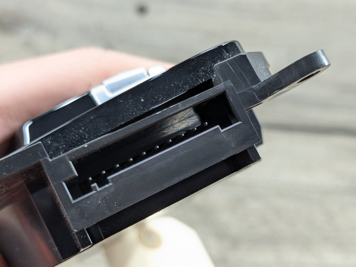 OEM BMW F95 F96 G05 G06 G07 X5 X6 X7 Front Left Driver Seat Adjust Switch Module
