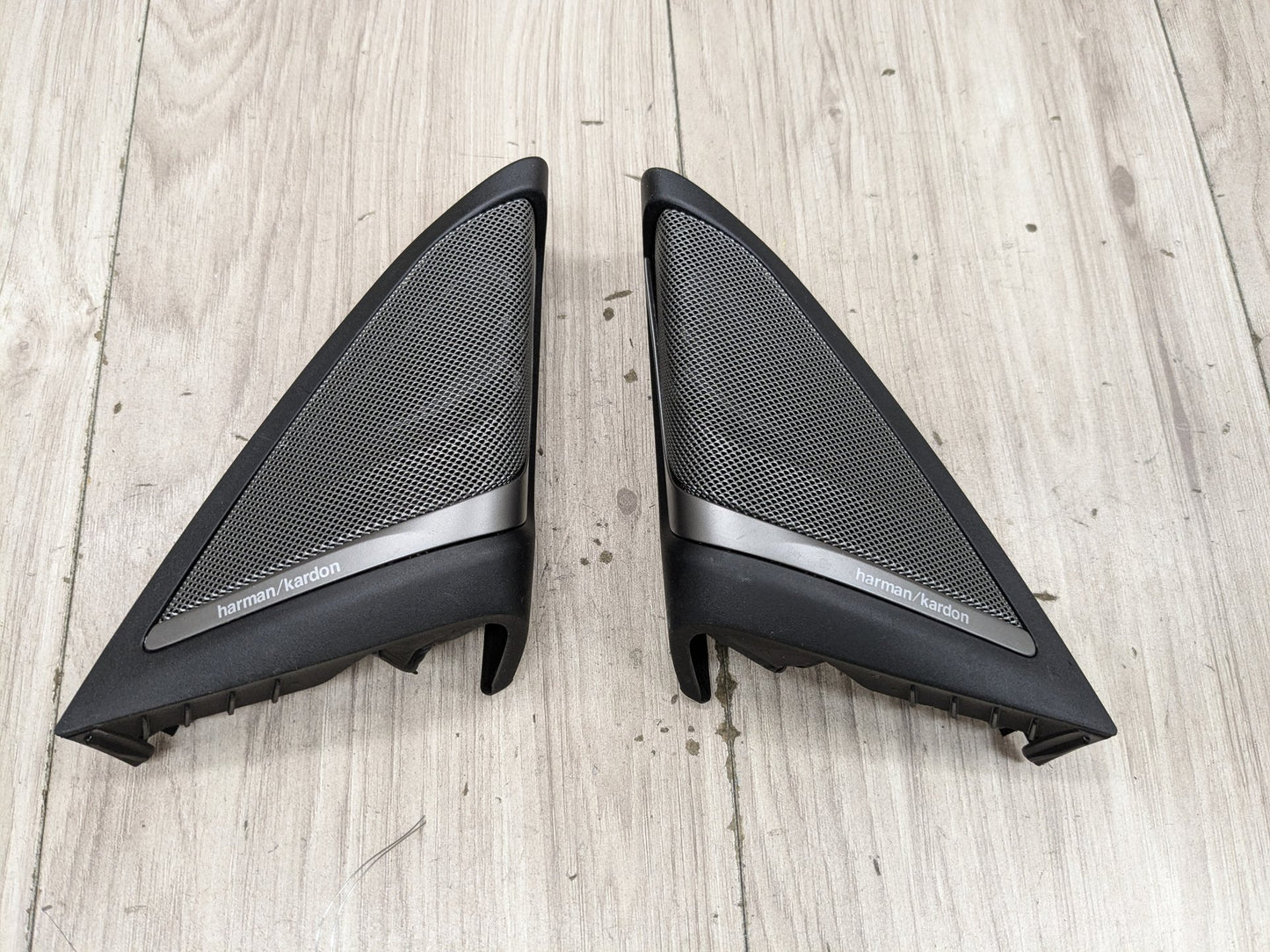 2017-2023 BMW M550i G30 Front Left Right Door Triangle Corner Speaker Assemblys SET 7409156 OEM BMW F90 G30 530 540 M550 HARMAN KARDON Left Right Door Speaker Tweeter PAIR