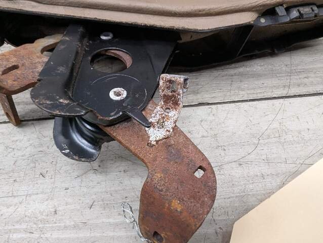 1996 - 2003 BMW Z3 E36 Emergency Handle Brake Cover w/ Boot 2227557 M54B25O0