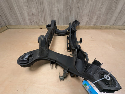 10-16 Mercedes A207 C207 W204 W207 W212 Rear Subframe Support Cradle Crossmember