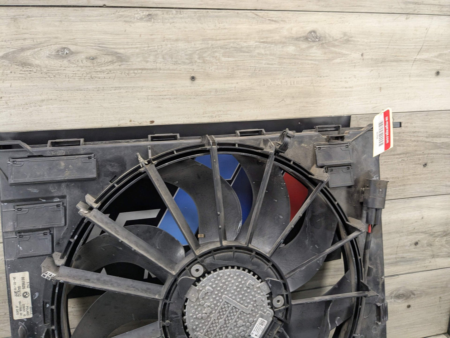 2016 BMW 740i G12 Radiator Fan Shroud Housing w/ Motor 8619626