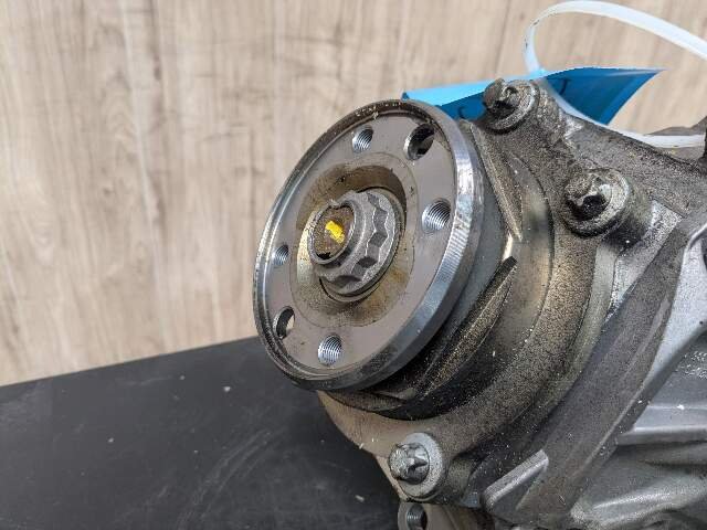 10-20 OEM Mercedes W212 E550 4Matic Front Axle Differential Carrier Ratio 2.47