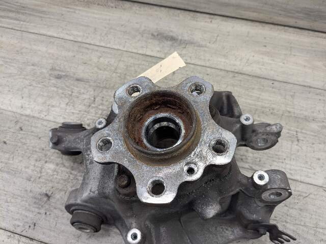 2017 - 2023 BMW M550i G30 Rear Left Driver Spindle Knuckle w/ Bearing 6866337 N63B44O2