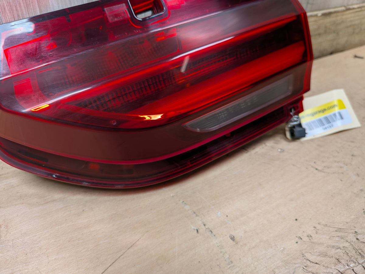 16-19 OEM BMW G11 G12 740 750 Rear Right Passenger Trunk Inner Stop Tail Light