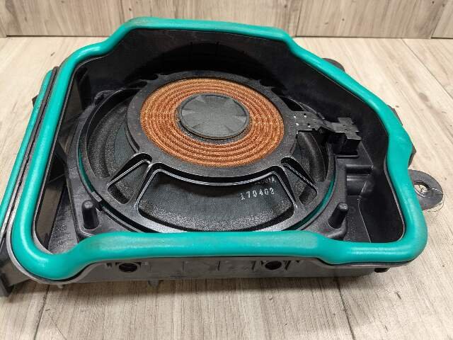 16-22 OEM BMW G30 G12 F90 Front Right Passenger Sub Subwoofer Speaker Harman