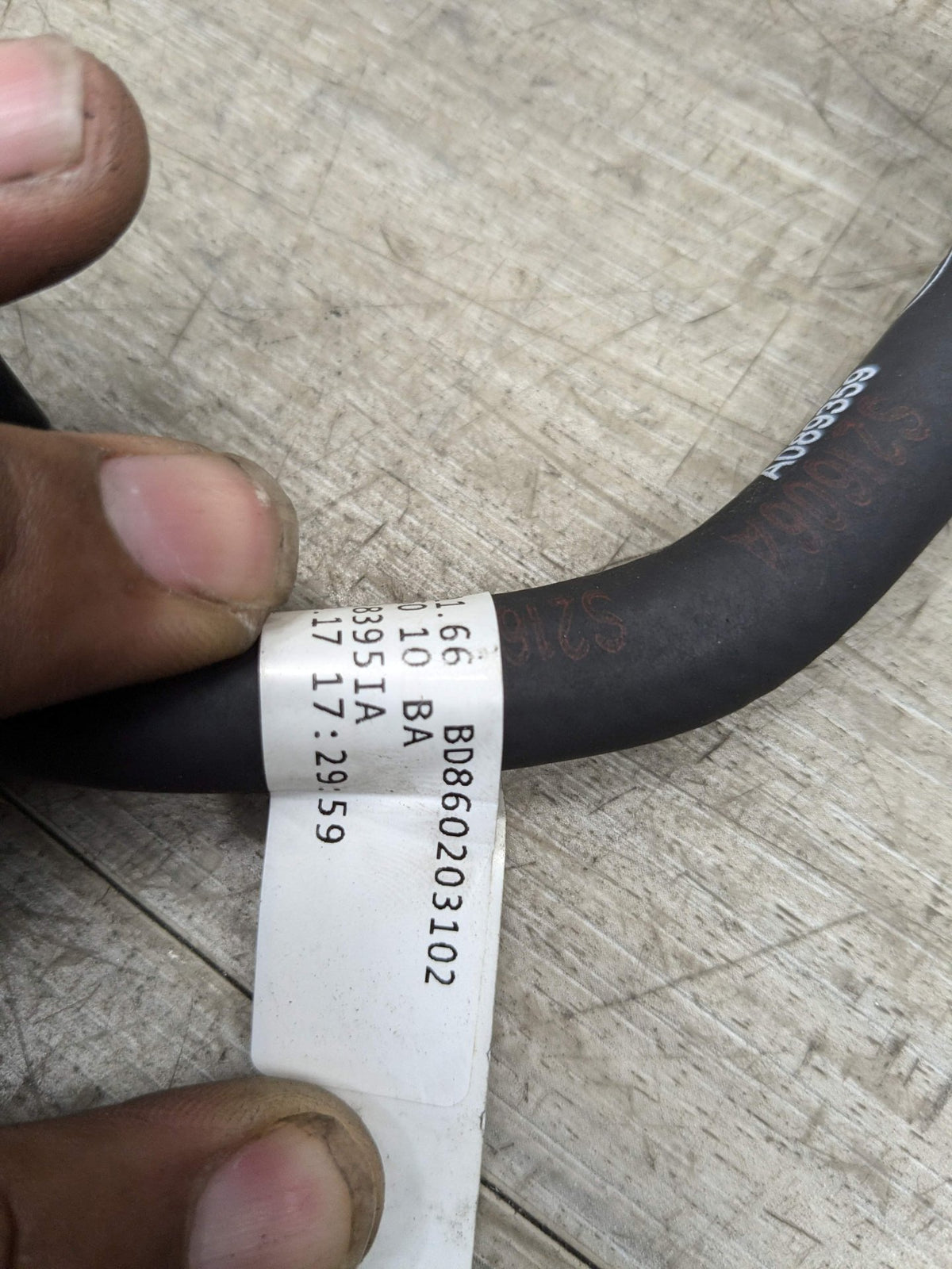 OEM BMW G11 G12 G30 M550 750 Alpina B7 Engine N63R Vacuum Hose Tube Pipe Line