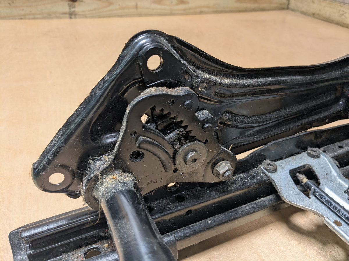 OEM Mercedes W212 W218 E350 E550 Front Right Passenger Seat Rail Track Frame