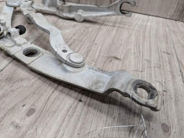 03-08 OEM BMW E85 Z4 Rear Left Right Trunk Lid Hinges PAIR White 300