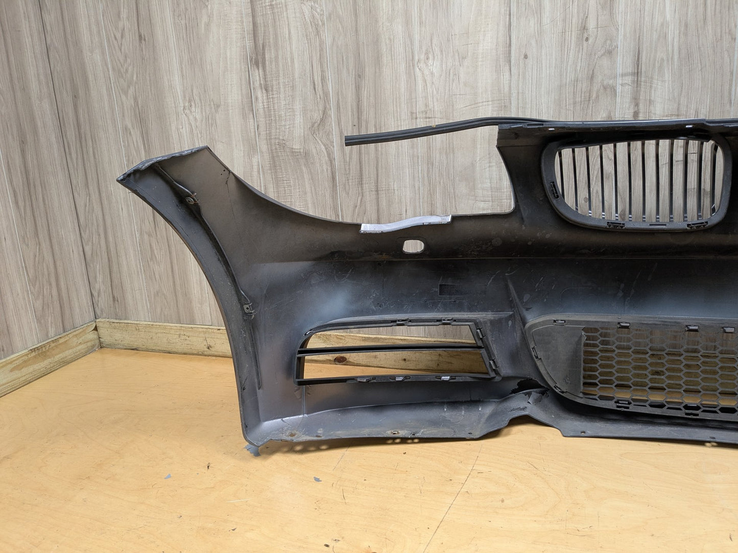 AFTERMARKET 08-13 BMW E82 E88 135 M SPORT Front Bumper Cover w/ Grilles Gray A52
