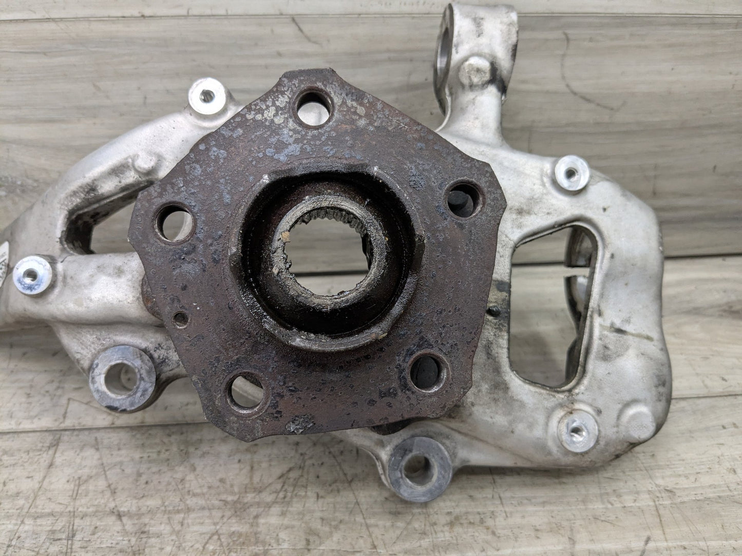 18-24 OEM AUDI Q5 SQ5 Front Right Passenger Side Spindle Hub Carrier Knuckle