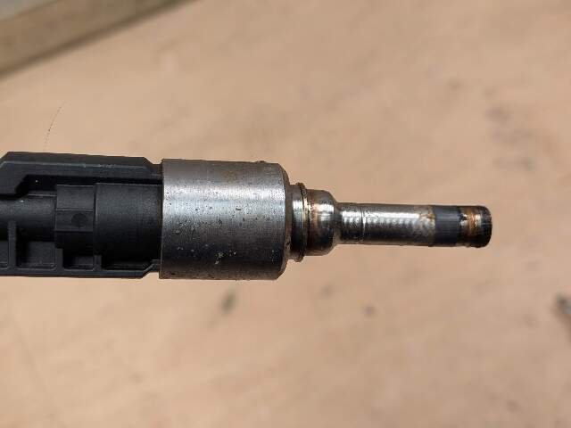2016 - 2022 BMW 750i G12 Fuel Injector 8638255 N63B44O2
