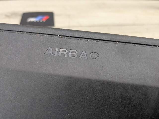 OEM BMW F90 G11 G12 G30 G32 M5 Front Right Passenger Side Knee Lower Dash Airbag