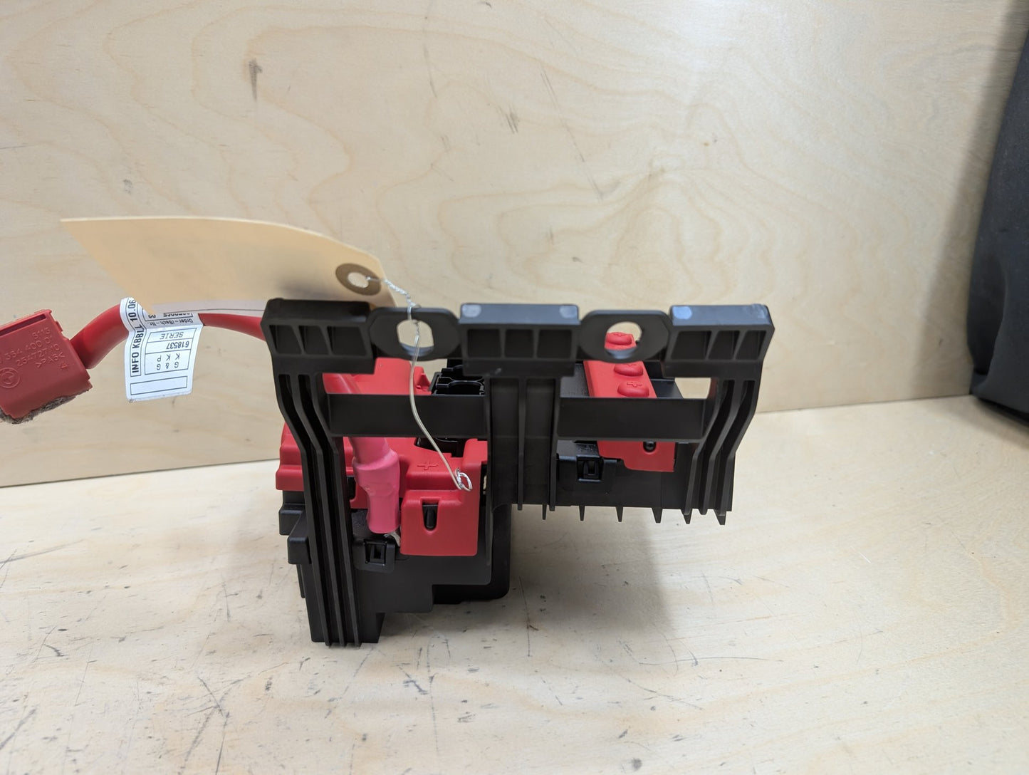 2016-2022 BMW 750i G12 Rear Battery B+ Terminal Junction Point Relay Fuse Box 9350064