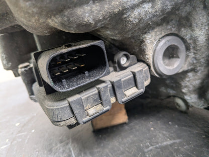 2013 BMW 750i N63B44O1 Transmission Transfer Case k 7649782
