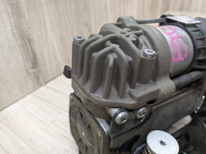 2016 BMW 750i G12 Air Suspension Compressor Pump 6861882 16-22 OEM BMW G11 G12 740 750 M760 Air Suspension Compressor Pump Module Motor OEM
