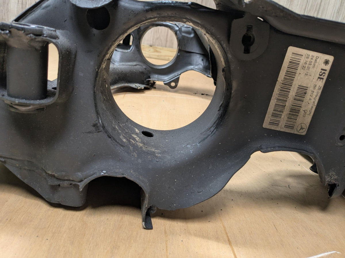 OEM Mercedes W212 E350 E550 4Matic Front Subframe Suspension Crossmember 197 (Obsidian black - Metallic finish)