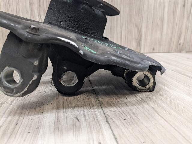 2014 Mercedes-Benz E550 W212 Rear Right Passenger Spindle Knuckle w/ Bearing 0