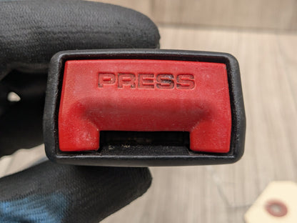OEM BMW F90 G11 G12 G30 530 540 M550 750 M5 Front Left or Right Seatbelt Buckle