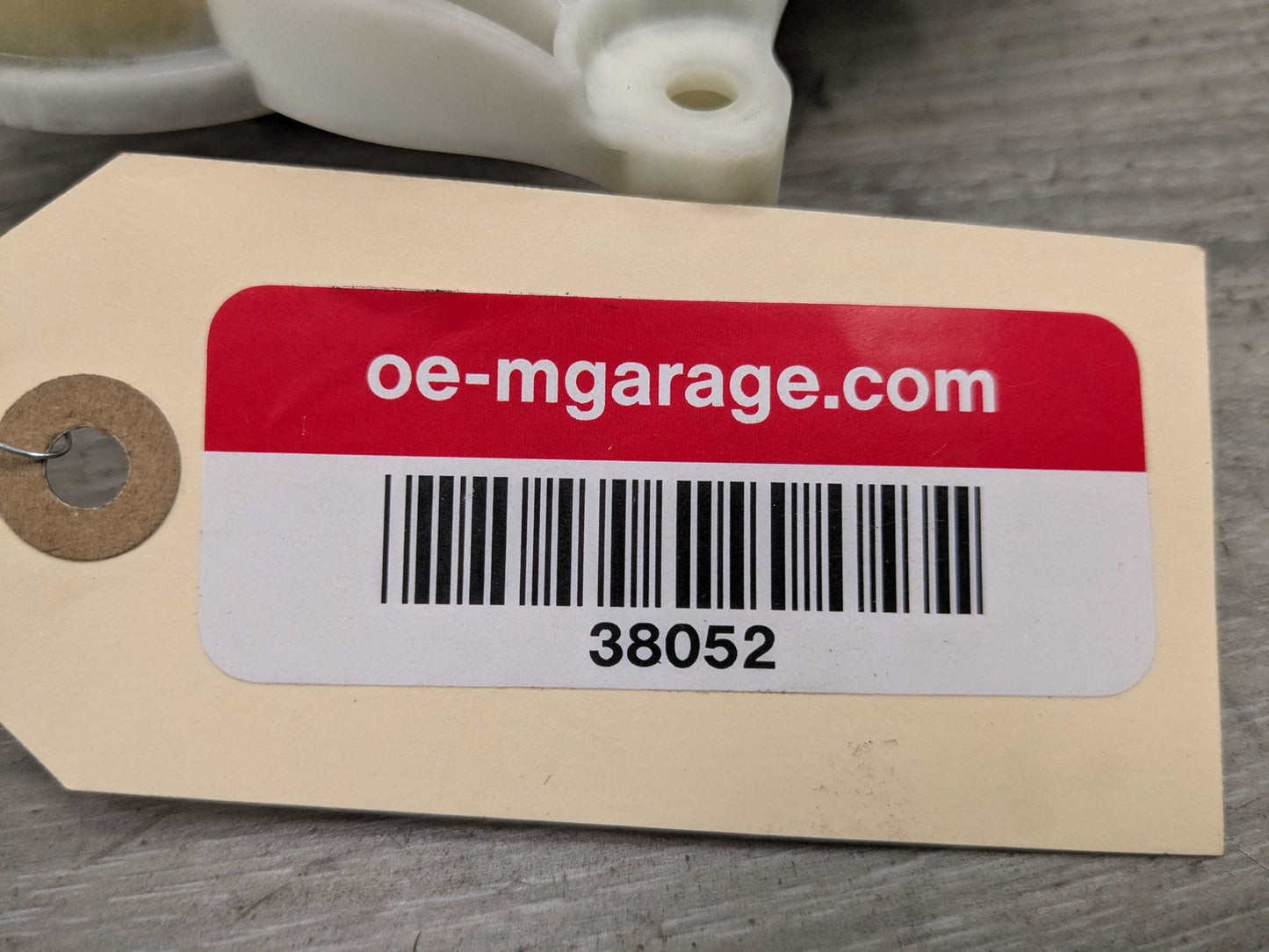 2019 BMW 330i G20 Front Right Passenger Door Window Glass Regulator Motor 8495866 19-24 OEM BMW G20 G80 330 M340 Front Right Passenger Door Window Regulator Motor