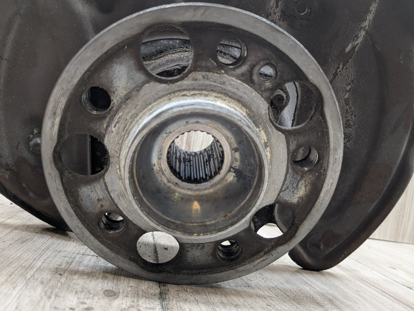 2015-2021 Mercedes-Benz C43 W205 Rear Left Driver Spindle Knuckle w/ Bearing A2053508708 OEM