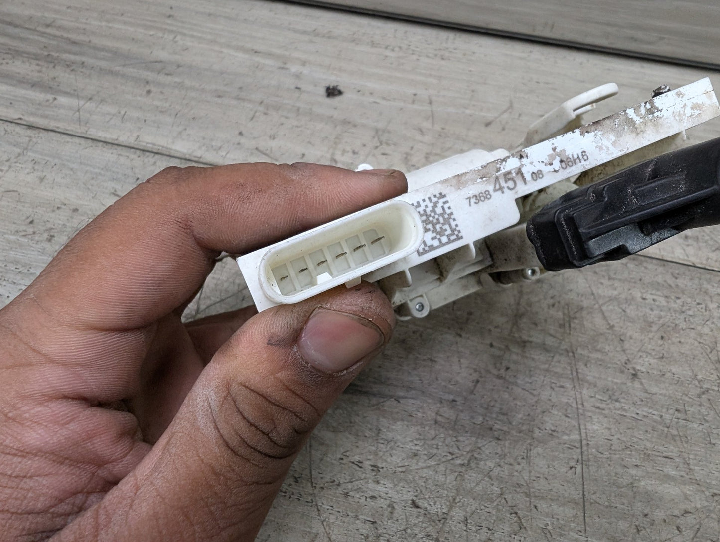 2017 BMW 740i G12 Rear Left Driver Door Latch Lock Actuator w/ Soft Close 2581897 OEM BMW G12 740 750 M760 B7 REAR LEFT DRIVER Door Lock Latch Actuator SOFT CLOSE
