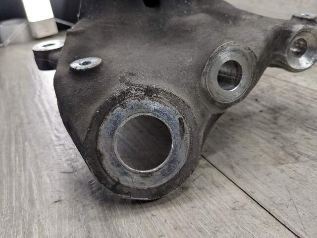 OEM BMW G30 530 540 M550 AWD Front Right Passenger Hub Spindle Knuckle Bearing
