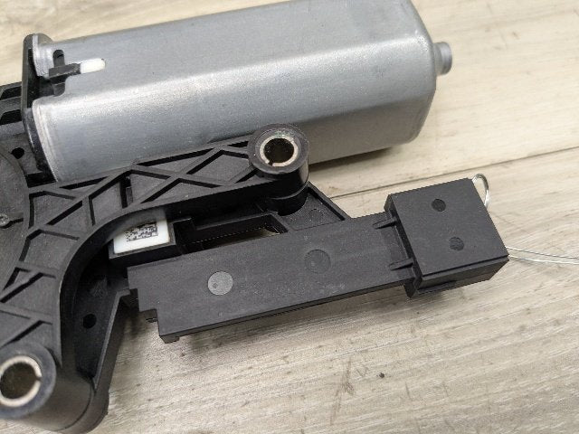 20-24 OEM BMW F44 228 M235 Sunroof Window Glass Panel Panoramic Roof Motor