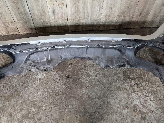 *NOTE* 14-18 OEM BMW F15 X5 Rear Bumper Cover Panel Assembly White 300