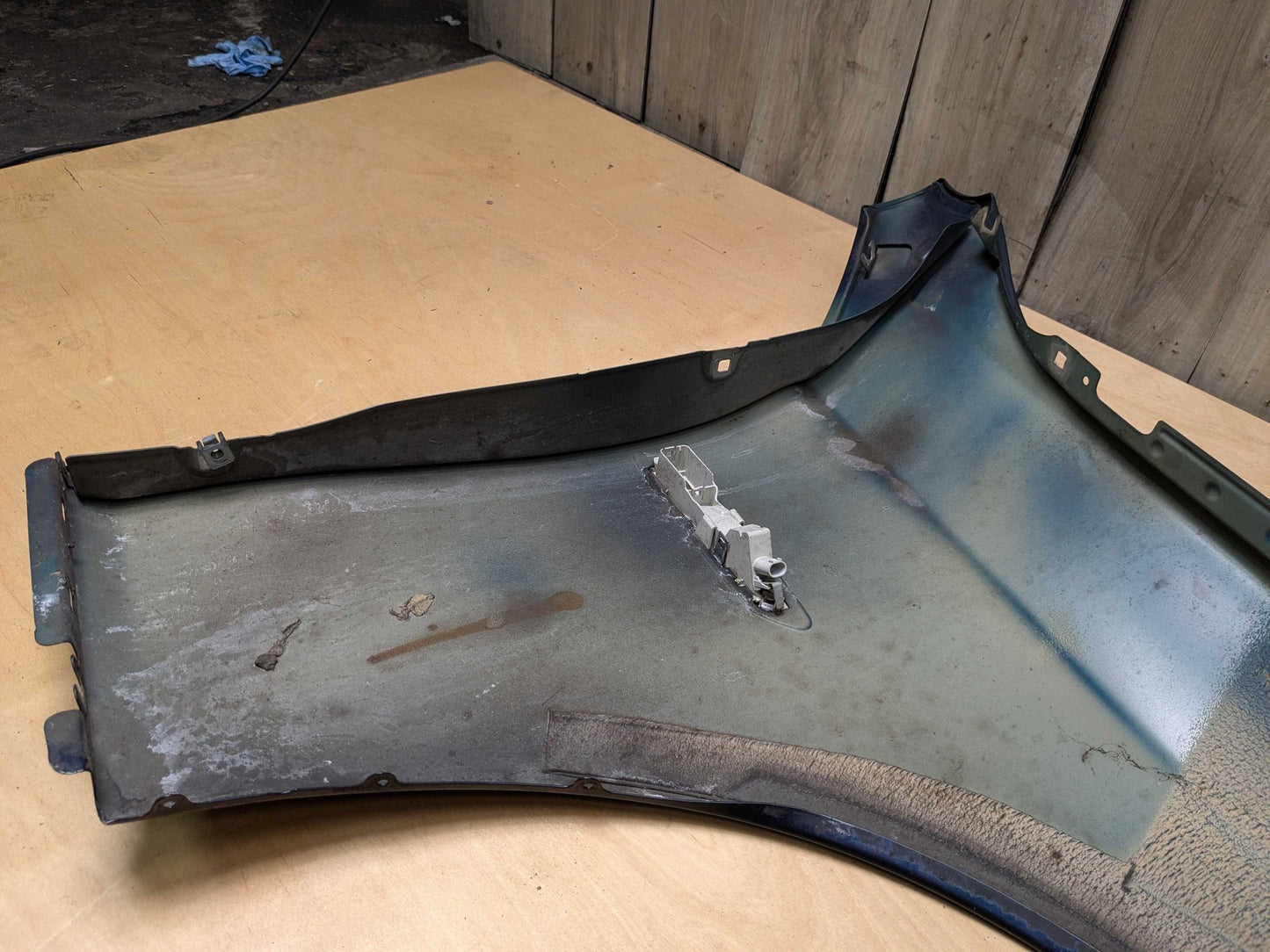 11-16 OEM BMW F10 528 535 550 Left Driver Side Fender Panel Blue A89 IMPERIALBLAU BRILLANTEFFEKT METALLI (A89)