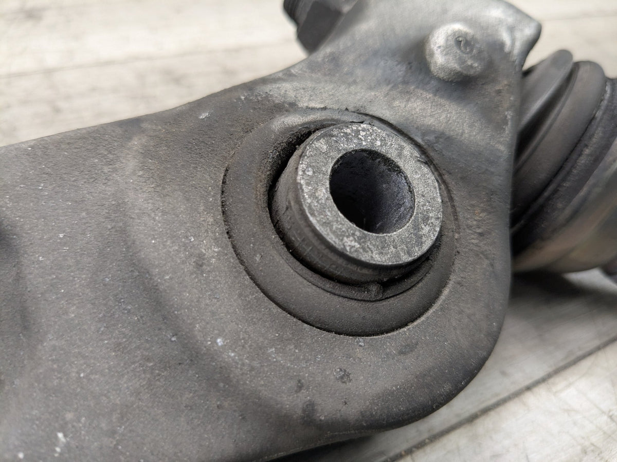 2017-2023 BMW M550i G30 Front Left Driver Control Arms SET 6861185 18-23 OEM BMW G30 M550 AWD Front Left Driver Upper Lower Control Arm SET