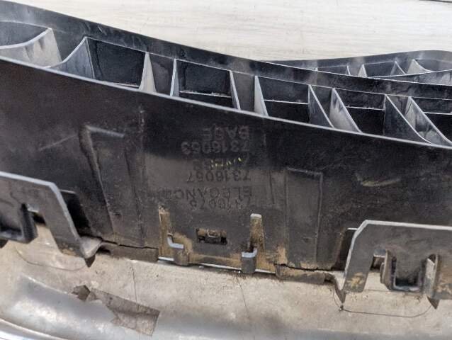 OEM BMW F16 X6 Front Left Driver Side Upper Bumper Kidney Grill Grille Chrome