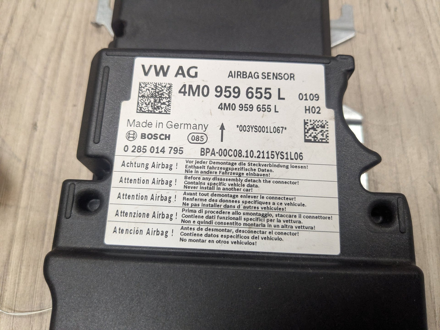 17-19 OEM AUDI Q7 SRS Airbag Sensor Control Module Unit