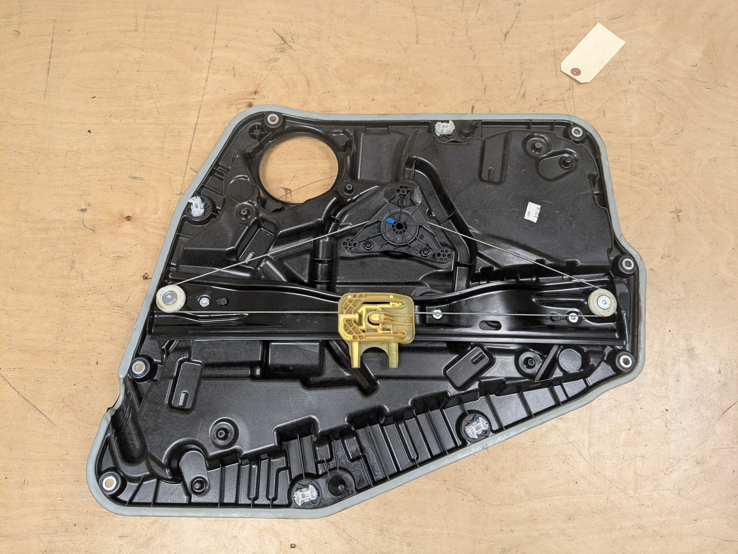 18-24 OEM BMW G01 X3 Rear Right Passenger Door Panel Window Regulator Assembly