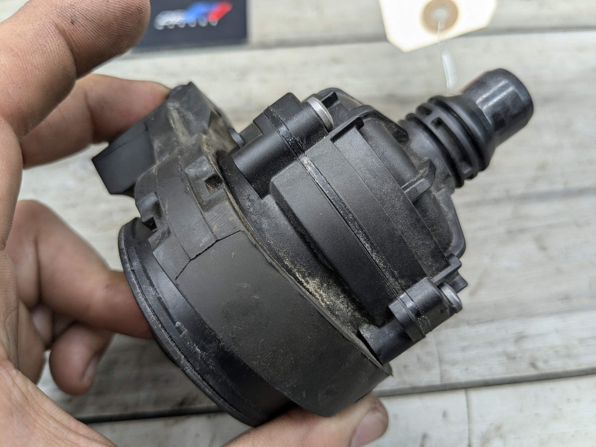 OEM BMW F97 F98 G01 G02 G05 G06 G07 I8 X3 X4 X5 X6 X3M Auxililiary Water Pump