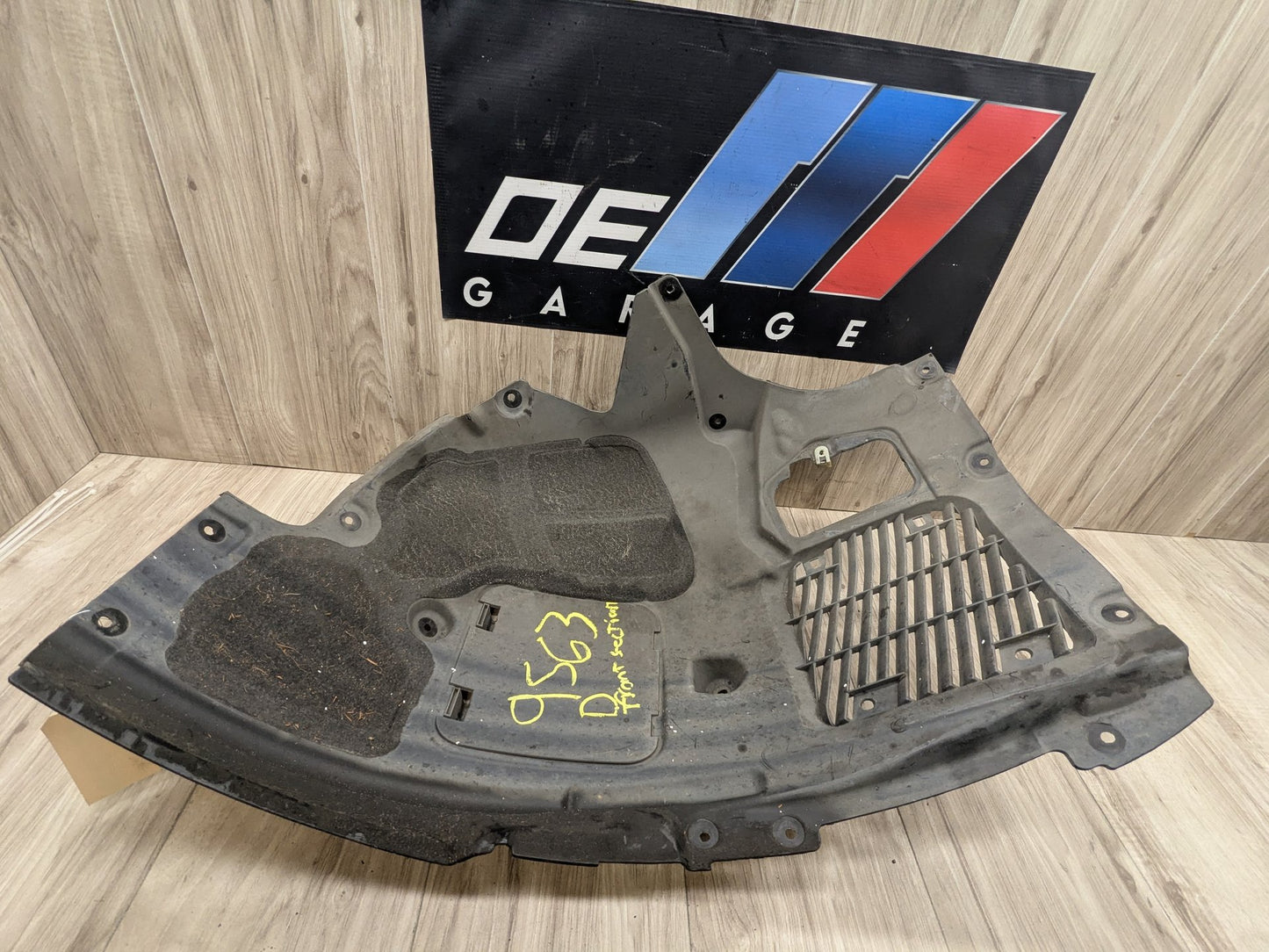 2016 BMW 750i G12 Front Left Driver Wheel Fender Liner Splash Guard 7340193 16-19 OEM BMW G11 G12 740 750 Front Left Driver Fender Liner Wheel Splash Shield