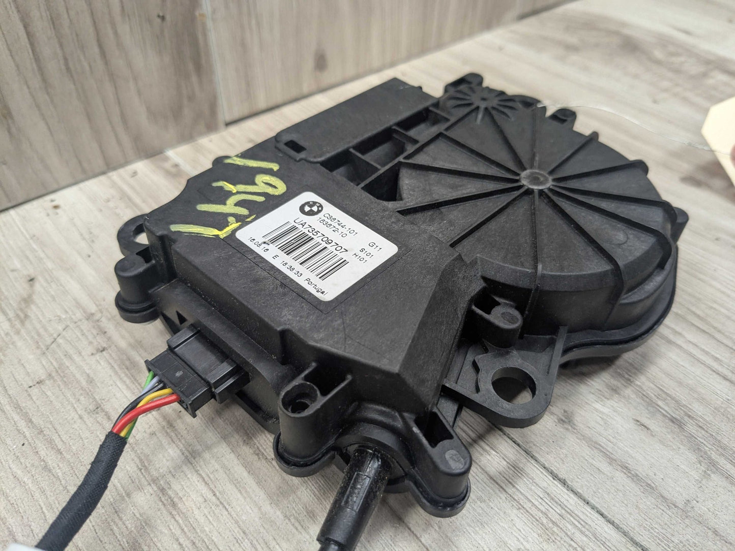 2017 BMW 750i G12 Liftgate Trunk Lid Liftgate Lock Latch Actuators SET 7441014 16-22 OEM BMW G11 G12 740 750 M760 Trunk Lid Power Lock Drive Actuator