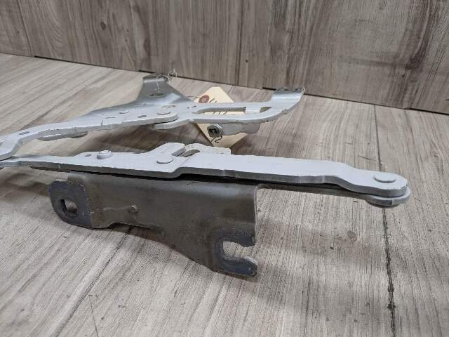 OEM BMW F15 F16 F85 F86 X5 X6 Left Right Hood Hinge Support Bracket SET White