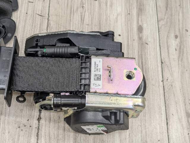 2019 BMW 330i G20 Front Right Passenger Seatbelt Seat Belt Retractor 7496308 OEM BMW G20 G80 330 M340 M3 Front Right Passenger Seat Belt Seatbelt Retractor