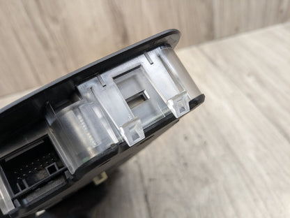 07-13 OEM BMW E88 E93 E89 135 328 335 Z4 M3 Roof Console Dome Light SOS Switch