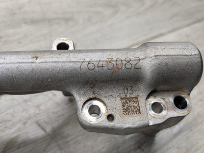 12-23 OEM BMW F30 G30 540 740 Engine Pressure Fuel Injector Rail Line B58 F34