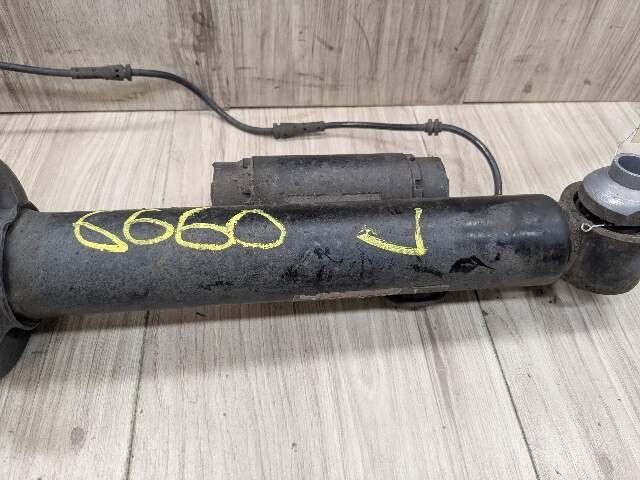 2018 BMW M550i G30 Rear Left Driver Spring Strut Shock Absorber 6867353 17-23 OEM BMW G30 M550 Rear Left Driver Side Spring Strut Shock Absorber VDC