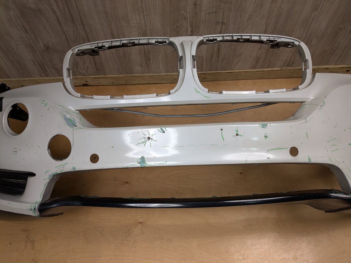 *14-18 OEM BMW F15 X5 Front Bumper Cover Panel White A96 MINERALWEISS METALLIC (A96)