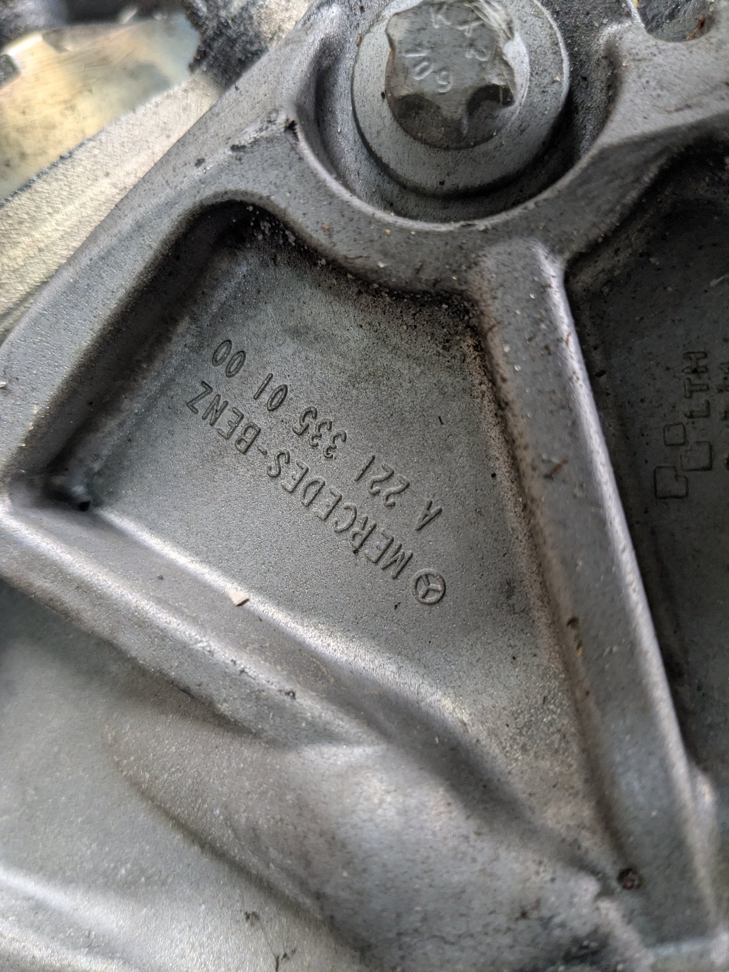 2014 Mercedes-Benz E550 W212 Front Axle Carrier Differential 0 10-20 OEM Mercedes W212 E550 4Matic Front Axle Differential Carrier Ratio 2.47
