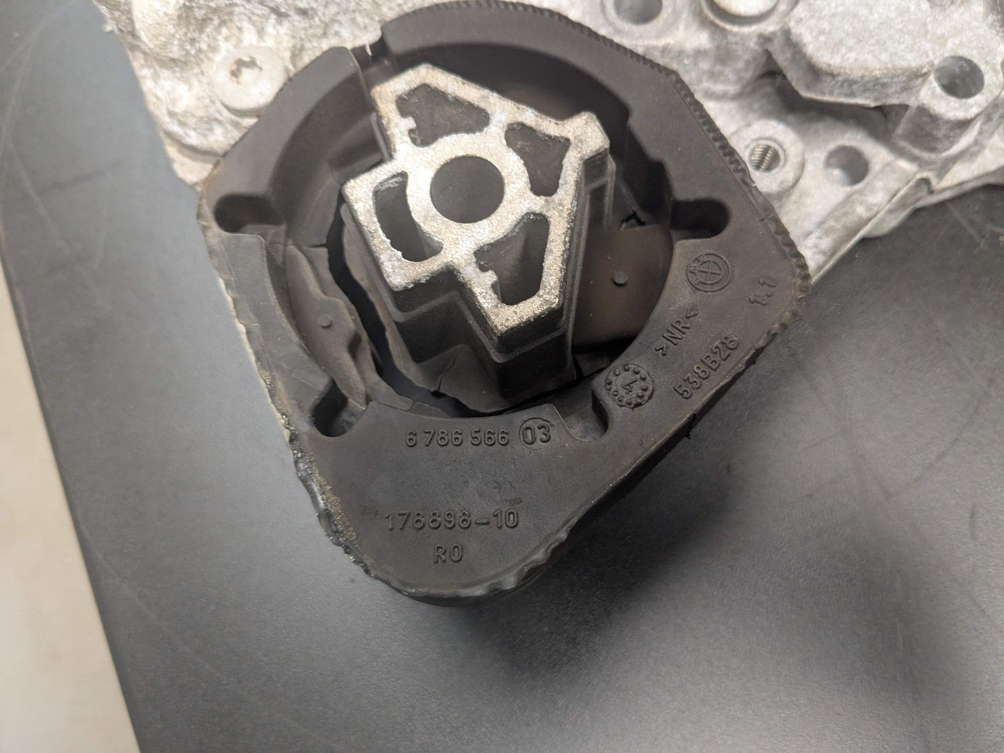 2015 BMW 328i Transmission Transfer Case 172408k 8623346